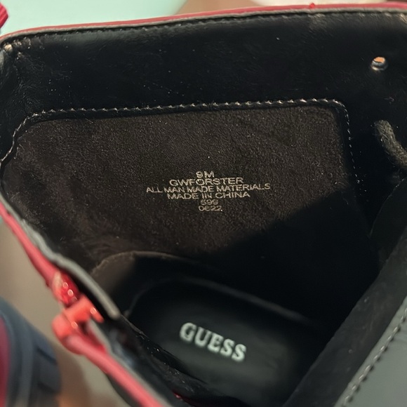 Guess Lug sole combat boots Woman’s size 9 $40 - Picture 3 of 6